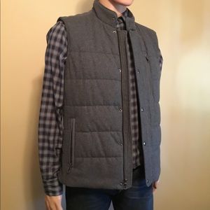 Like new Pristine BanRep wool/poly  M quilted vest